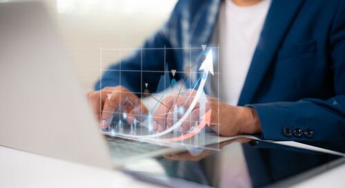Pricing Strategies to Maximize Customer Lifetime Value