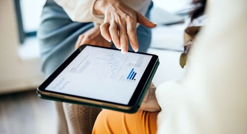 7 Trends and Predictions Shaping B2B Commerce
